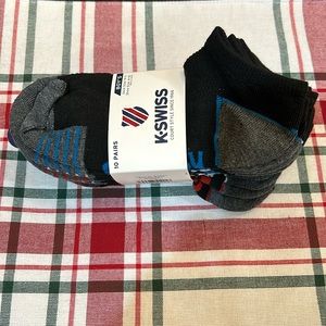 NWT Boys K-Swiss Ankle Socks